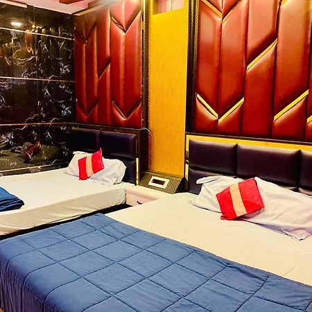 Hotel Mark Ujjain Extérieur photo