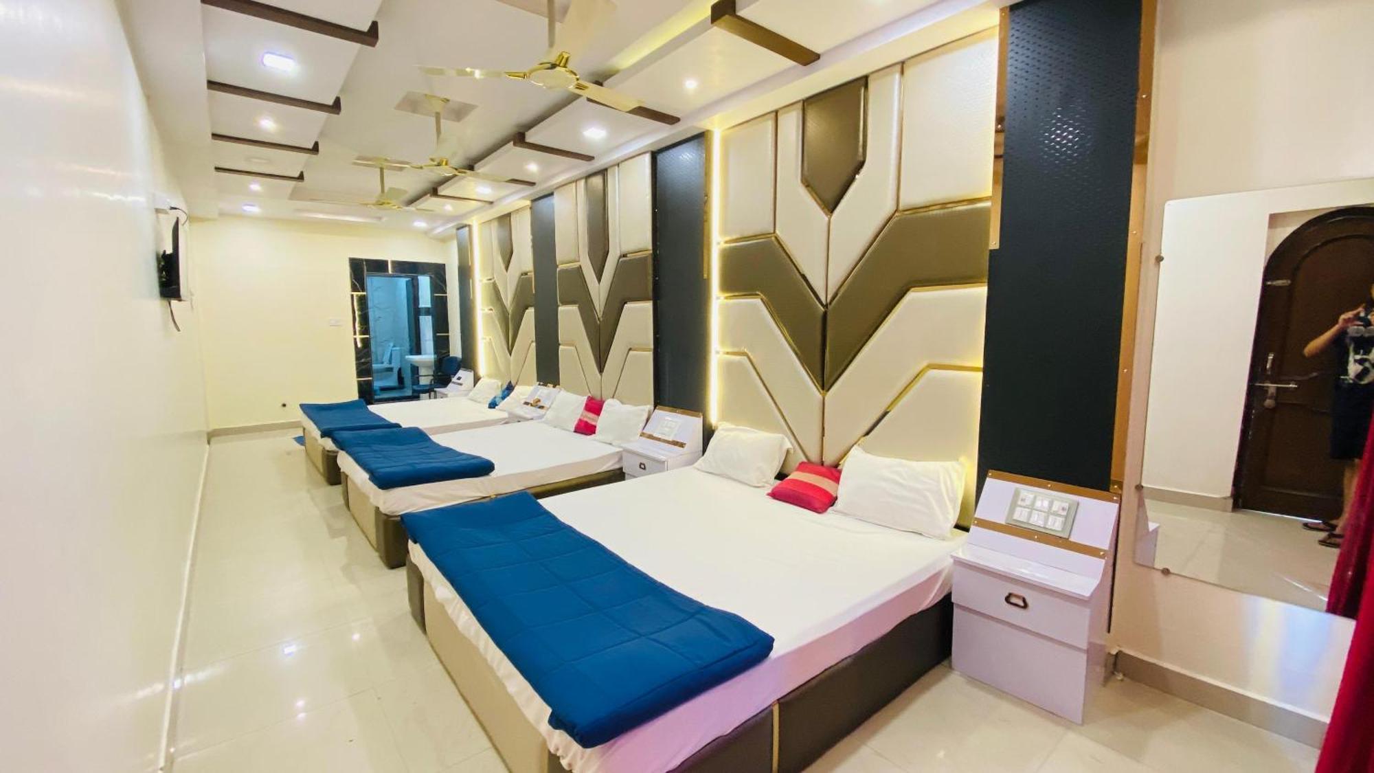 Hotel Mark Ujjain Extérieur photo