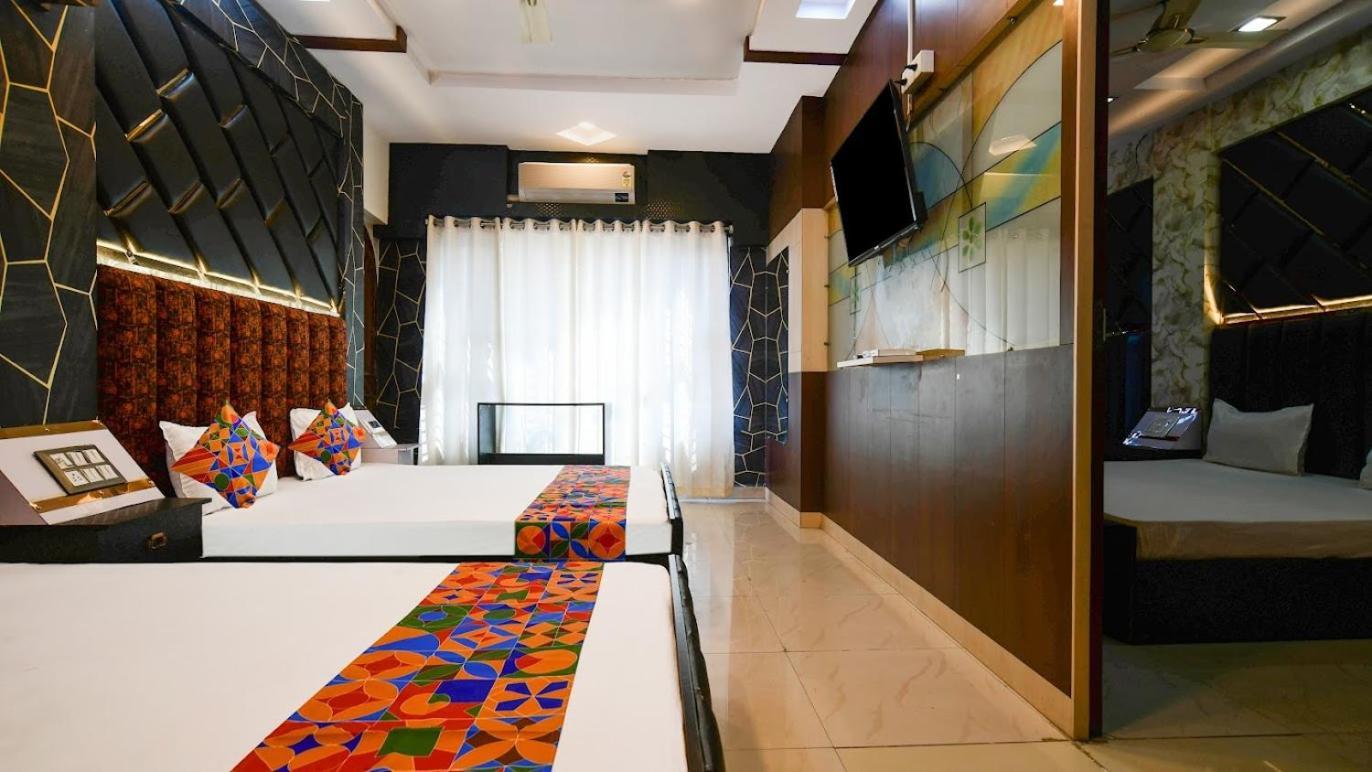 Hotel Mark Ujjain Extérieur photo
