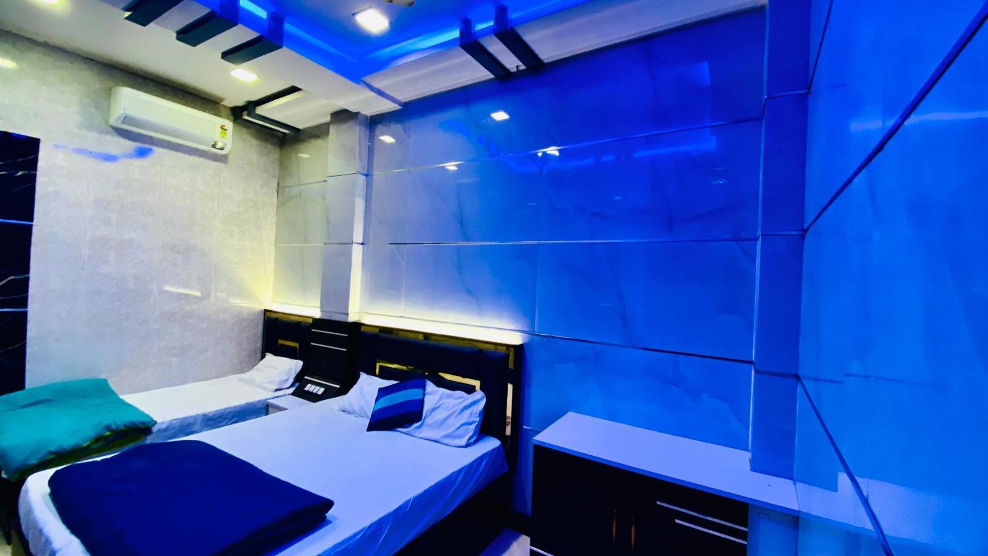 Hotel Mark Ujjain Extérieur photo
